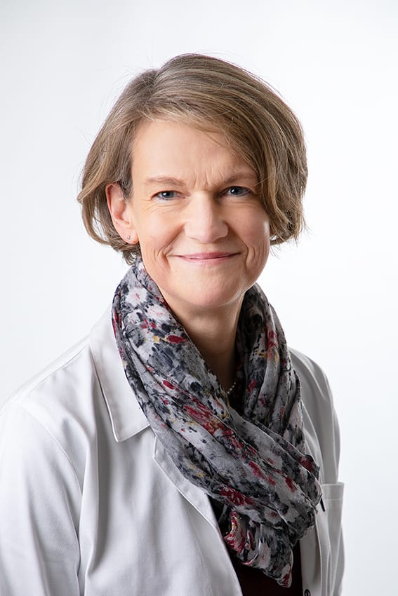 Porträtfoto von Dr. Ulrike Cremer